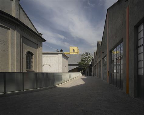 fondazione prada square meters